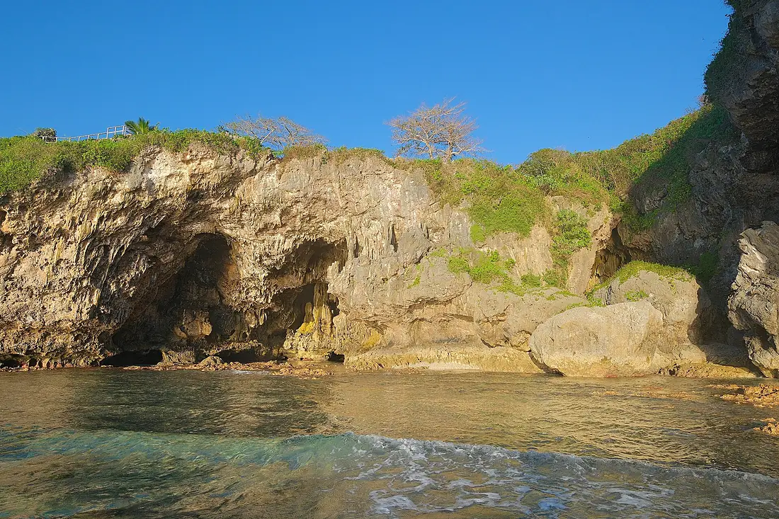 Avaiki Cave and cave tunnel entrance