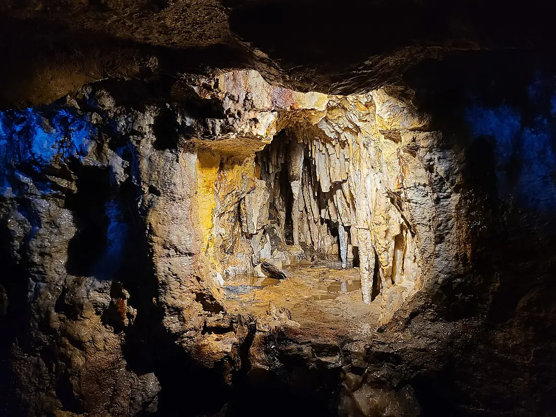 Cave of the Mounds 2