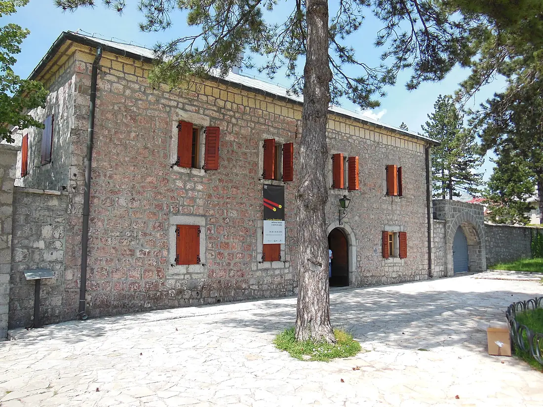 Biljarda, Cetinje, 2013-05-04 - panoramio (1)