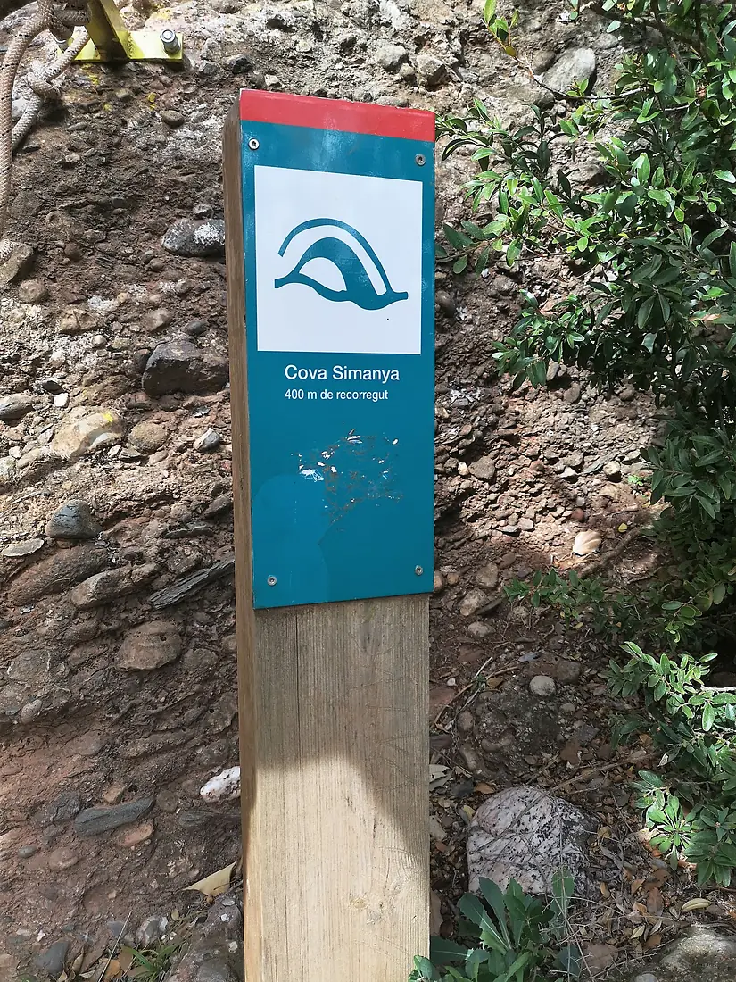 Rètol Cova Simanya