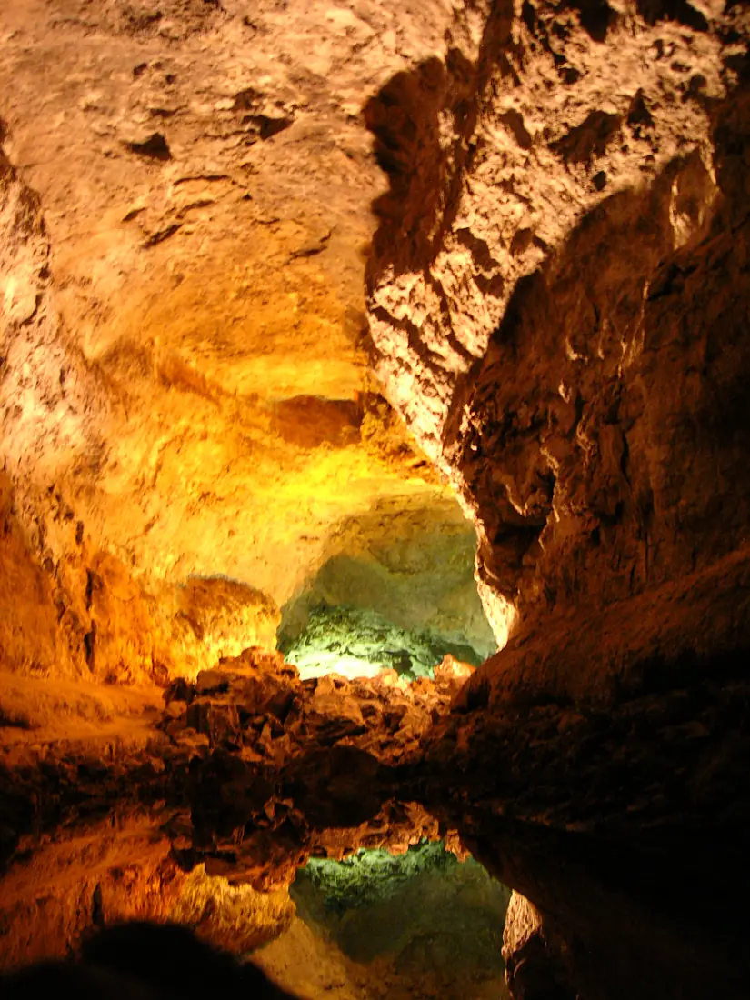 19 Cueva de los Verdes, Garganta de la Muerte