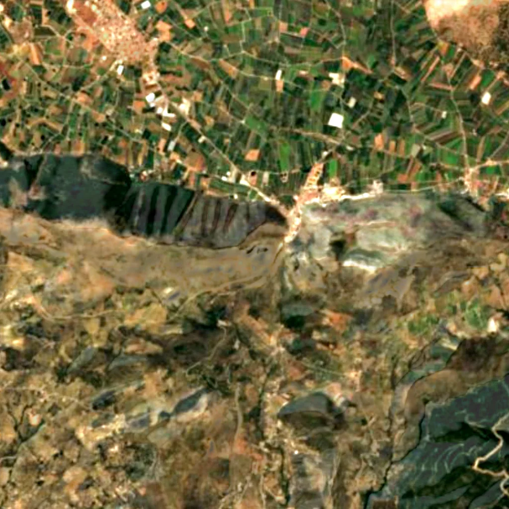 The ground above Cueva del Boquete de Zafarraya (Sentinel-2)