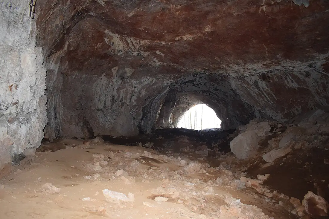 Drachenhöhle Blick auswärts