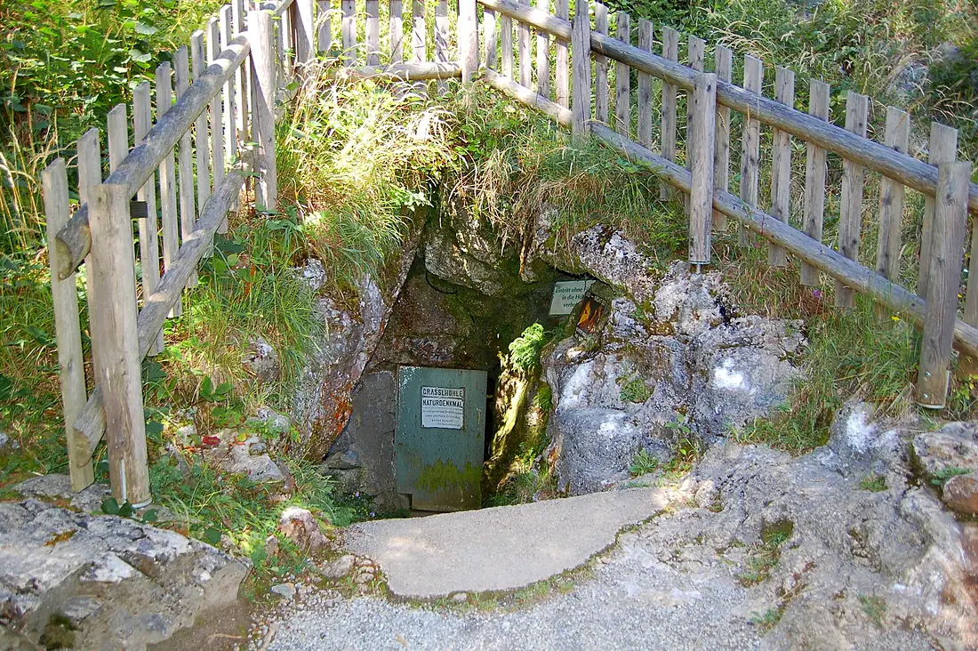Grasslhöhle - entry