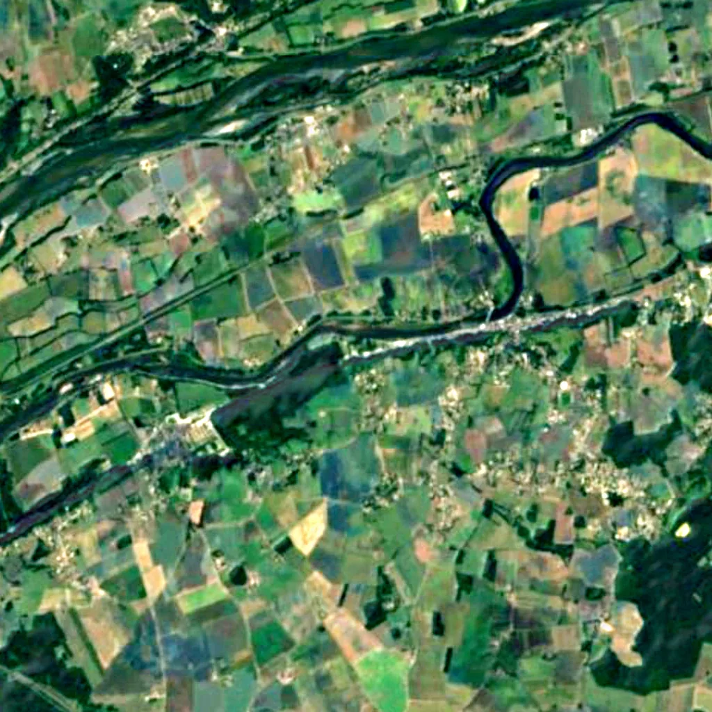 The ground above Grottes Pétrifiantes de Savonnières (Sentinel-2)