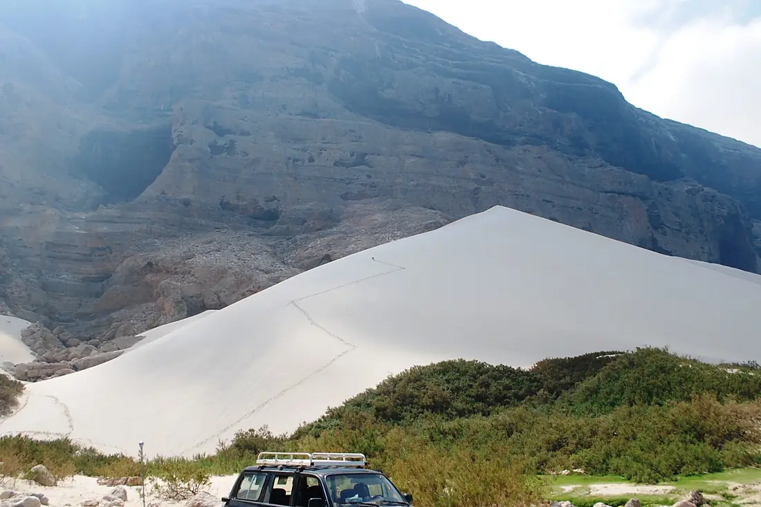 Arher dunes and Hoq cave (6408216391)