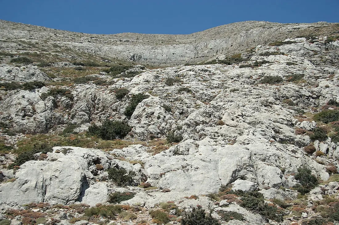 Above the Zeus cave, Nida, Psiloritis, 076697