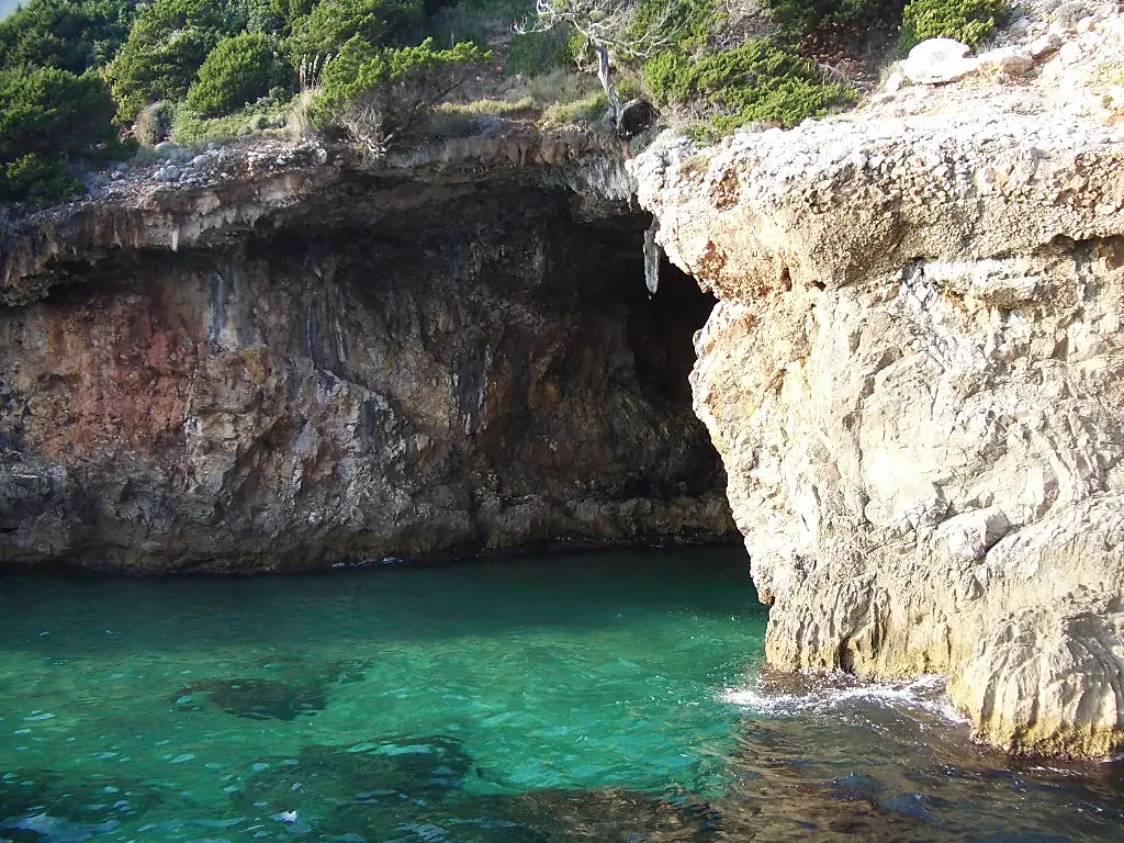 Grotta impiso