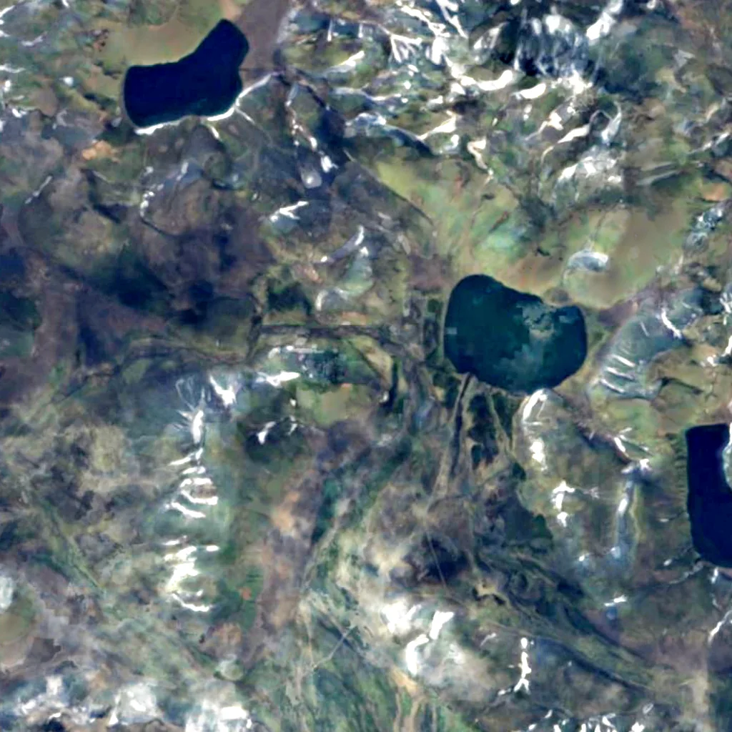 The ground above Landmannahellir (Sentinel-2)