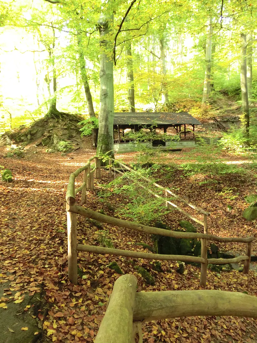 Schutzhaus Leichtweisshöhle Wiesbaden