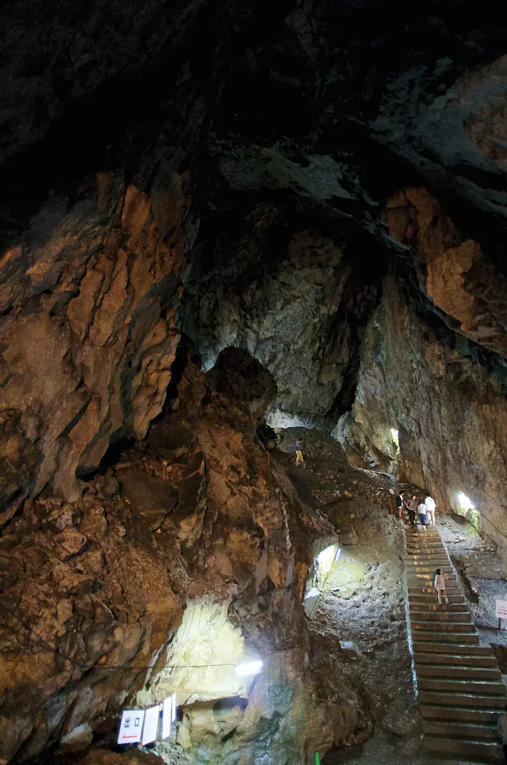 Nippara Cave - panoramio