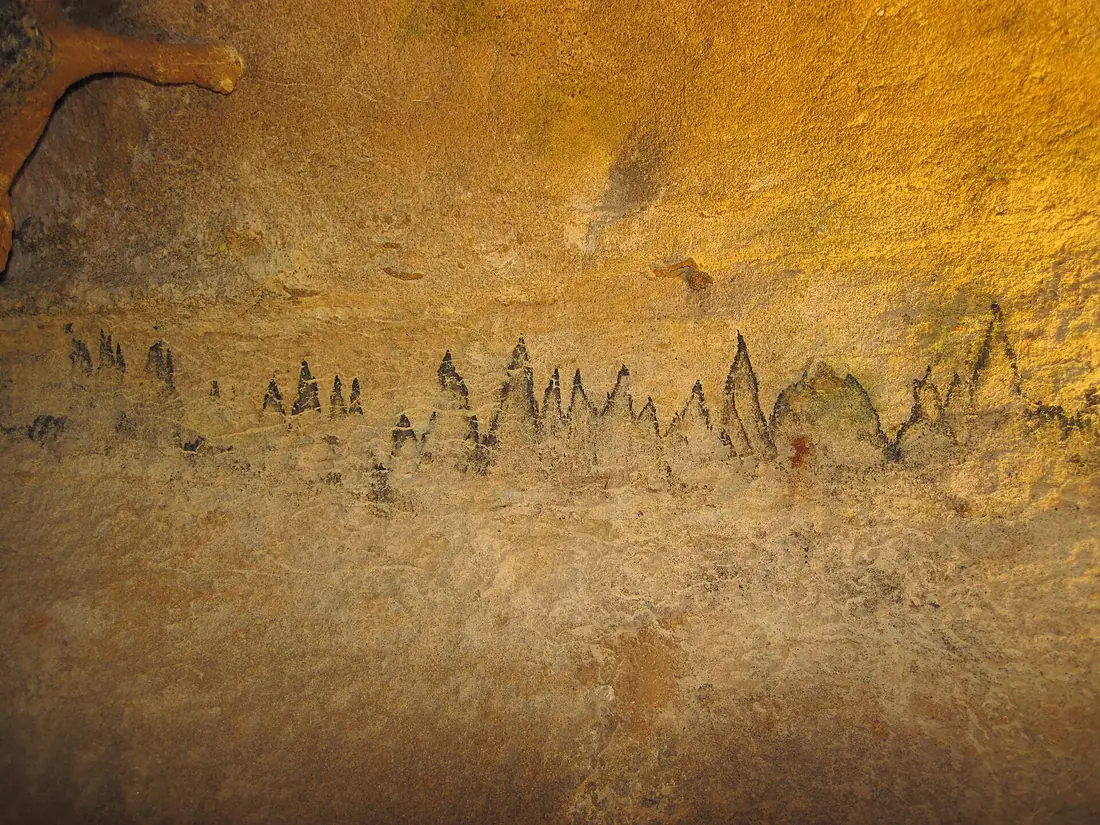 Apparent wicking structures (Ohio Caverns, western Ohio, USA) 2 (30811298851)