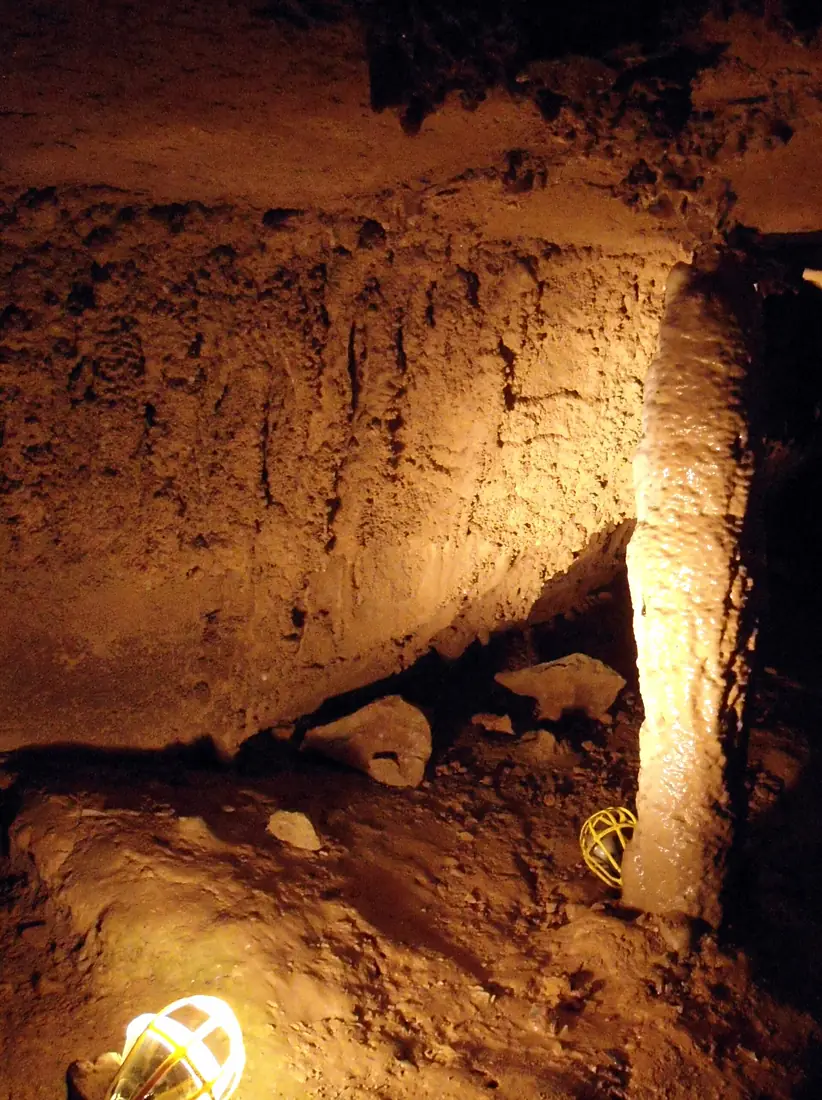Spanish Treasure Cave 001