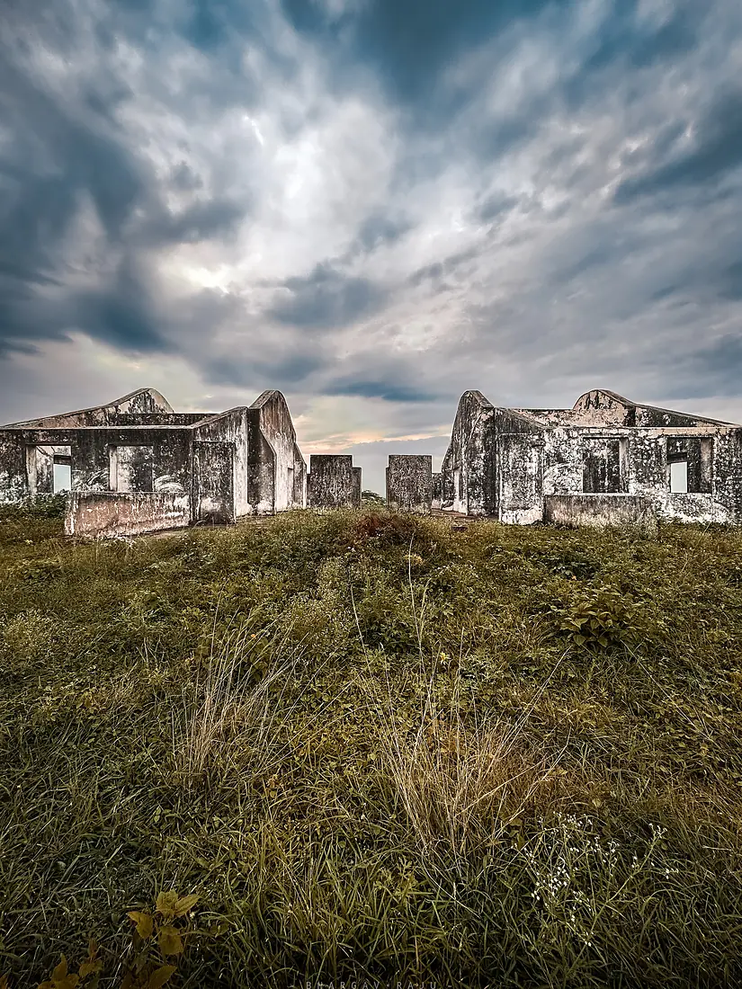 Pavuralakonda Ruins