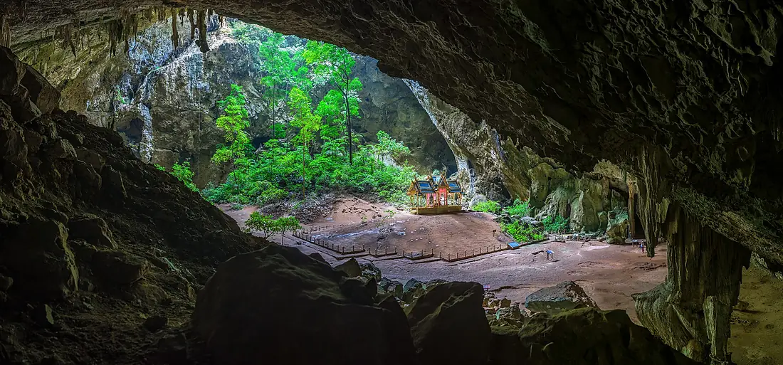 005-Phraya Nakhon Cave