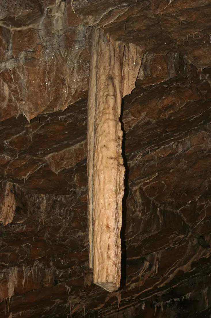 Pooles Cavern 5