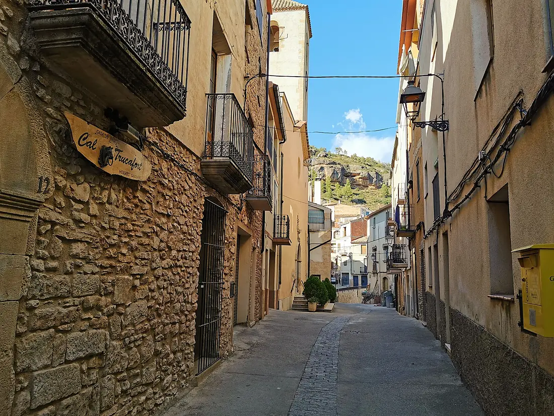 Carrer Major (1), la Bisbal de Falset
