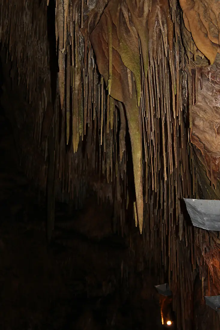 Smoke Hole Caverns3