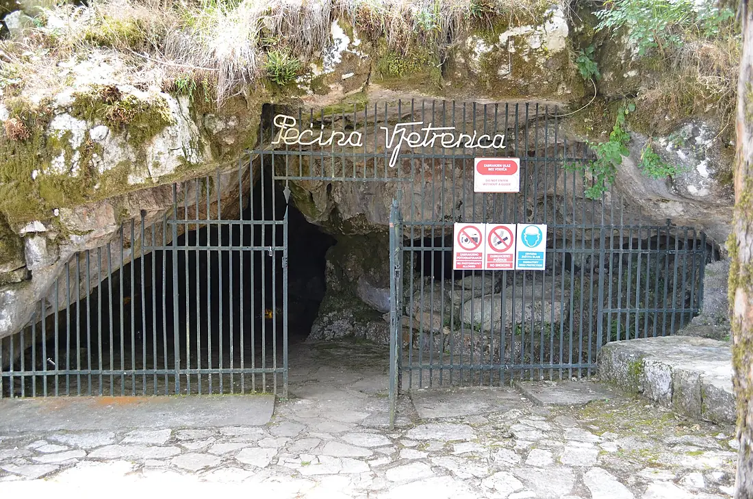 Entrance to Vjetrenica cave
