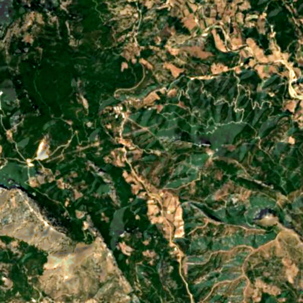 The ground above Zeytintaşı Cave (Sentinel-2)